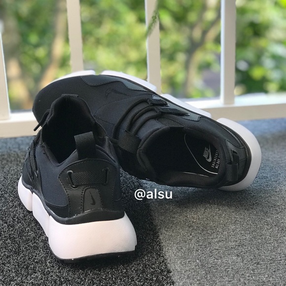 NWT Nike Pocketknife DM Black Men’s Sneakers - Picture 5 of 6